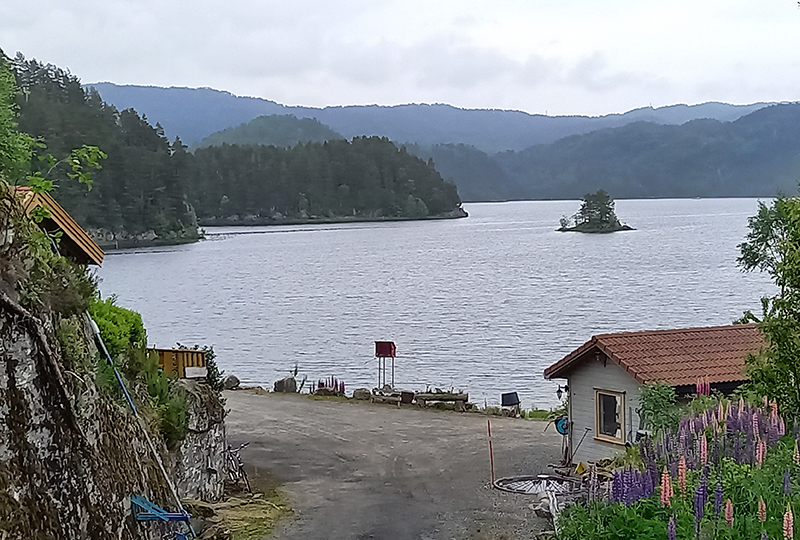 Photo of Lake Kongevollen